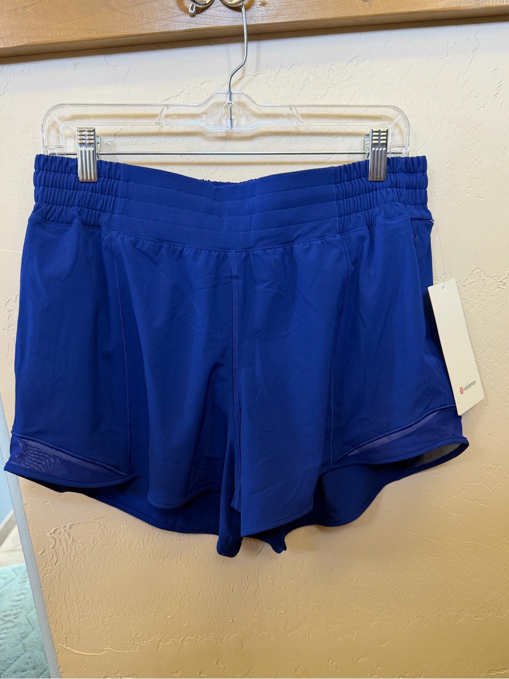 Lululemon Hotty Hot HR Short 4” Lined Blue Size 10 NWT